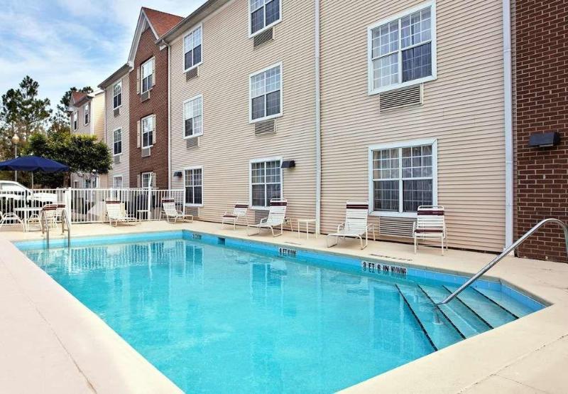 Alluxsuites At 1876, Ascend Hotel Collection Tallahassee Exterior foto