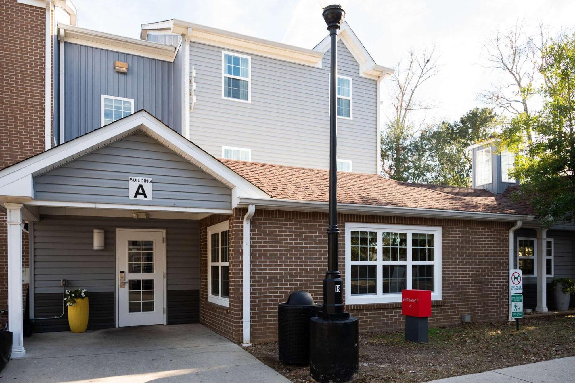 Alluxsuites At 1876, Ascend Hotel Collection Tallahassee Exterior foto