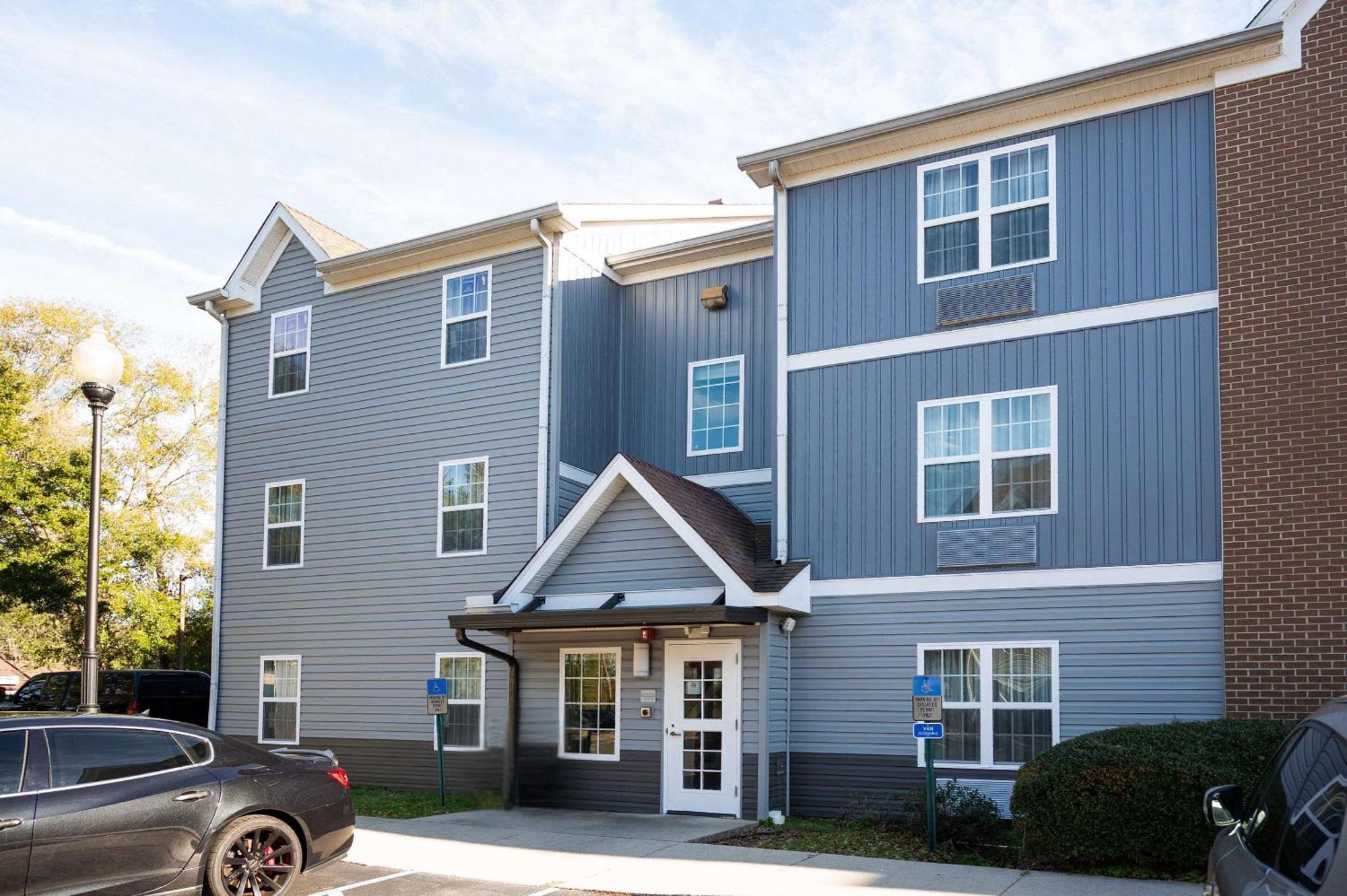 Alluxsuites At 1876, Ascend Hotel Collection Tallahassee Exterior foto